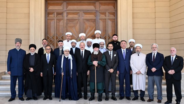 Türk dünyası ilə İslam aləminin kəsişməsində - Azərbaycanın təklif etdiyi YENİ BİRLİK MODELİ