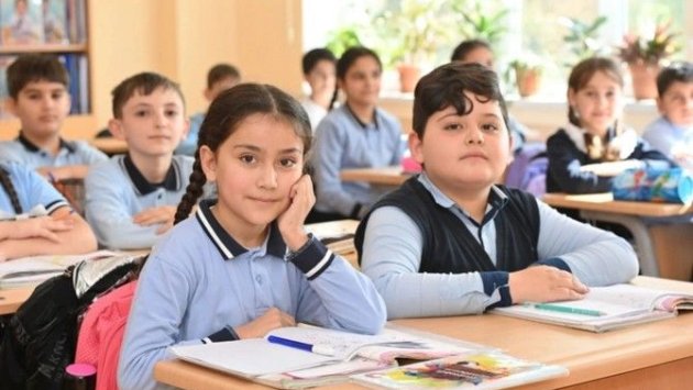 Məktəblərdə geyim qaydalarının icrasına dair monitorinqlərə BAŞLANILDI