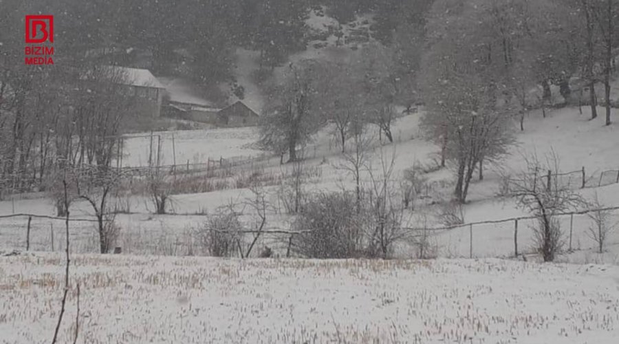 Gədəbəyə mövsümün ilk qarı yağdı &ndash; VİDEO