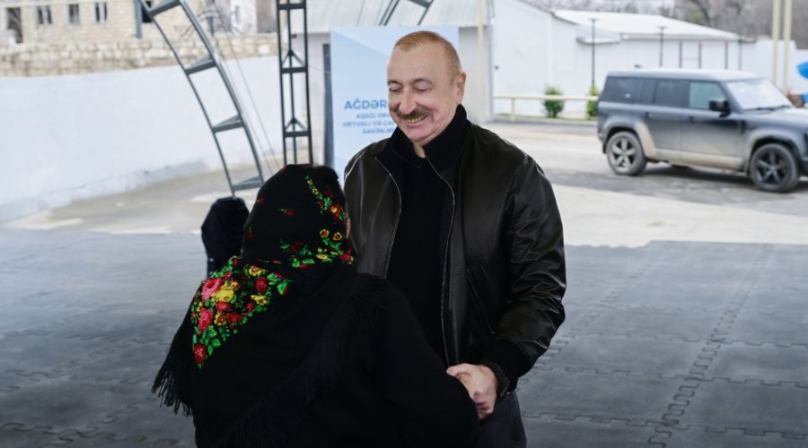 Ağdərənin yaşlı sakini Prezidenti belə QARŞILADI: &ldquo;Sənin boyuna qurban&rdquo; - VİDEO