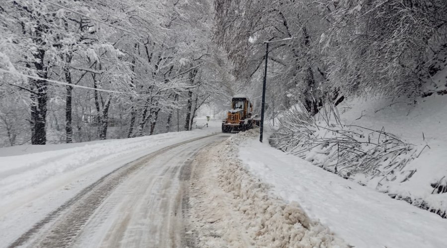 Lənkəran&ndash;Lerik yolu qardan belə təmizlənir - VİDEO