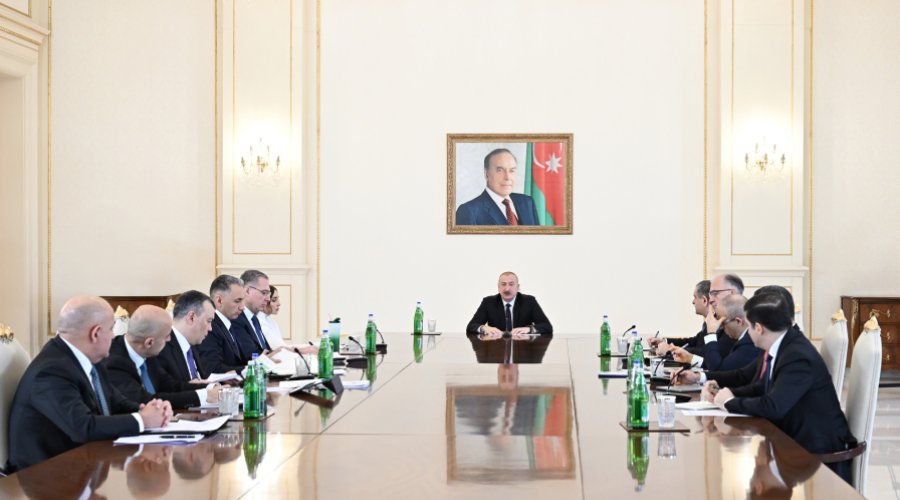Prezident müşavirə KEÇİRDİ - FOTO/VİDEO