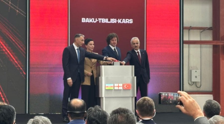 Bakı&ndash;Tbilisi&ndash;Qars dəmir yolu xətti istifadəyə verildi - VİDEO