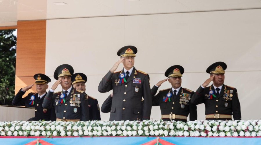 Hərbi İnstitutda möhtəşəm buraxılış: Gənc zabitlər diplomlarını Vilayət Eyvazovdan aldılar - FOTO - VİDEO