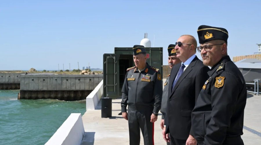 Prezidentin sosial media hesablarında HDQ qərargahını ziyarətinə dair VİDEOÇARX paylaşıldı