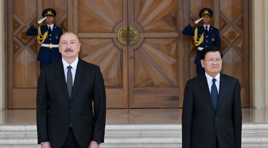 İlham Əliyev Laos Prezidentini qarşıladı &ndash; FOTO /VİDEO