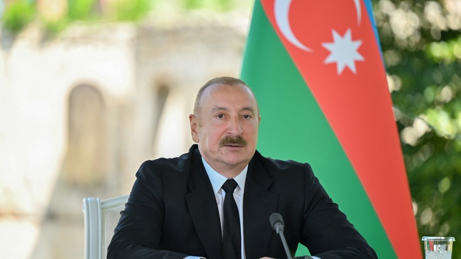 Prezident: &ldquo;Müstəqil ölkəyə necə yaşamaq, nəyi etmək, nəyi etməmək barədə dərslər verilməli deyil&rdquo; - VİDEO